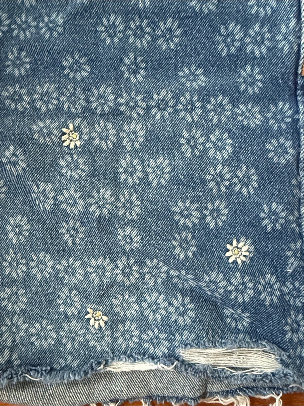 Universal Thread Mid-Rise 90's Baggy Denim Shorts 100% Cotton Daisy Floral